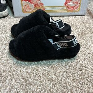 UGG Women's Black Fuzzy Slippers
